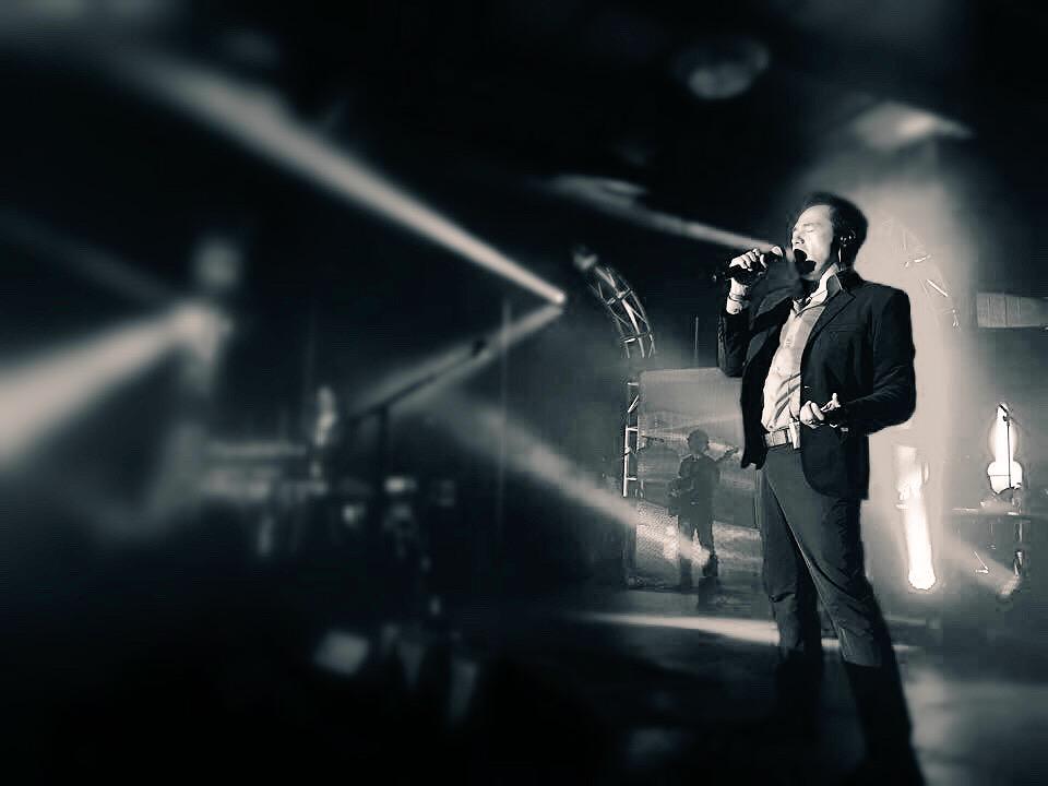 los_temerarios's tweet photo. Ayer en Philadelphia, PA. @adolfoangel1 @GUSTAVOANGEL_1 #Temerarios #Tour2015 #Philadelphia #LTStaff http://t.co/RoBrwoyEbq