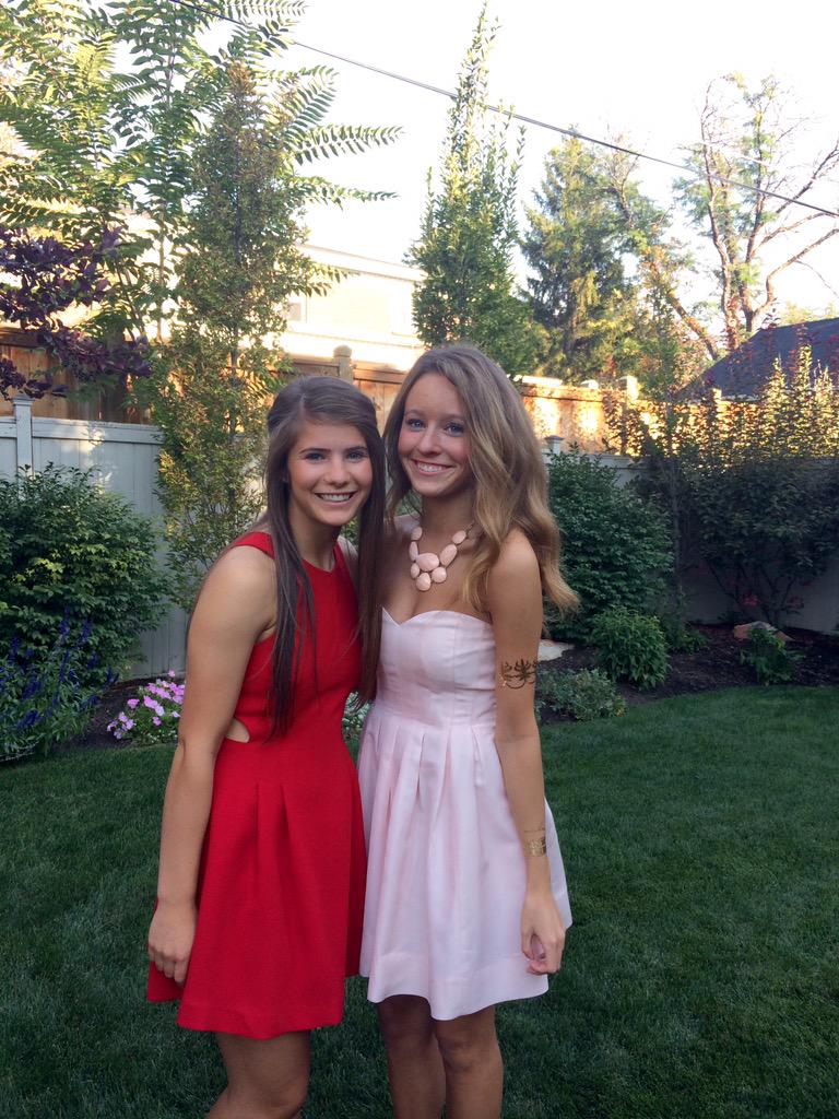 gabbypaul_'s tweet photo. happyyy birthday to this cute girl🎈✨ @abbzy_i http://t.co/n1QUiLboIp