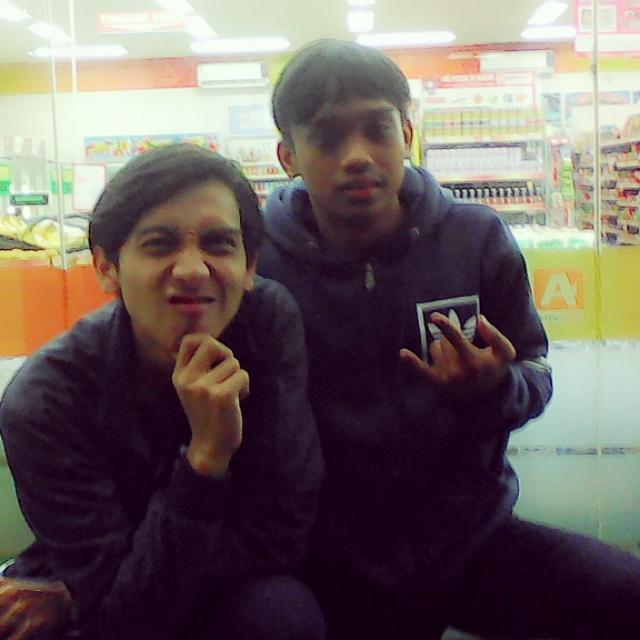 de64528eebeb401's tweet photo. Haha.... http://t.co/HvlQ3nAYEm
