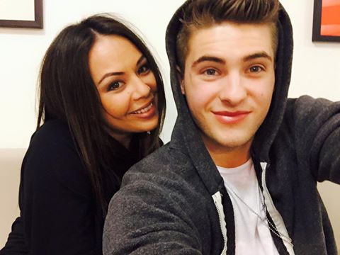 destielscult's tweet image. 😍 RT @dormireneljardn: "@PllSLAT: @JanelParrish and @ReallyCody are TOO adorable to be true!! #PLLCast #PLL http://t.co/rKKP12x1jB" Babes😍