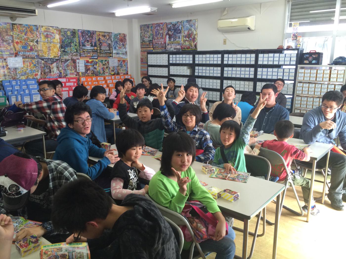 ブシロード公式 東海担当 トレーディングカードshopマスティー様にて開催 昨年静岡で行われた みにヴァンガ祭 効果で盛り上がっているとのご意見も 明日は静岡県 浜松で行います Http T Co Asd1lngg3z Vgbfツアー Http T Co Ftn2rul8uo