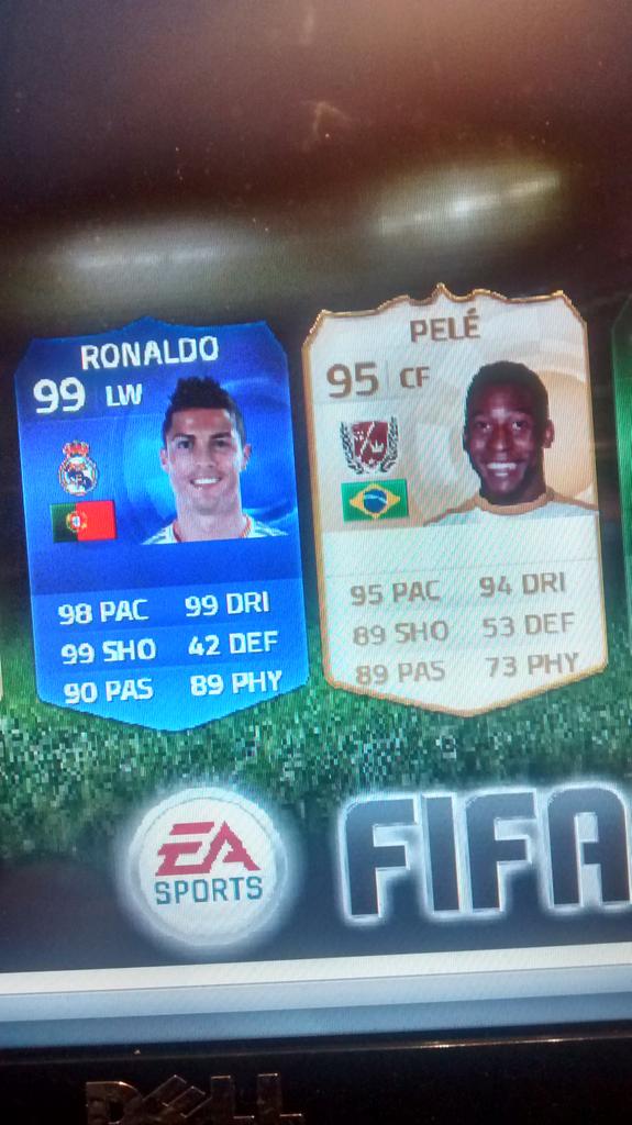 iestynswag's tweet photo. Just got a sick pack Pele and ronaldo OMG http://t.co/PnqW9ycfDV