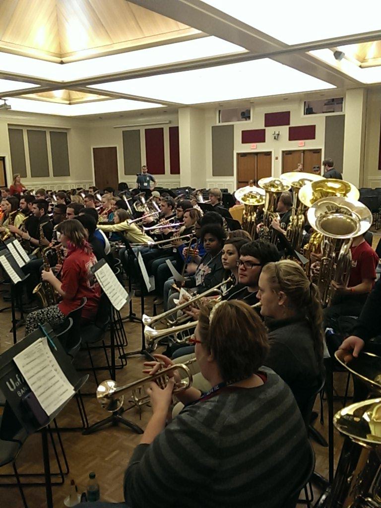 KKPsi_Lambda's tweet photo. The Southwest District presents: A Reading Band! #SWDCon2015 #Music http://t.co/Rshm90DbwK