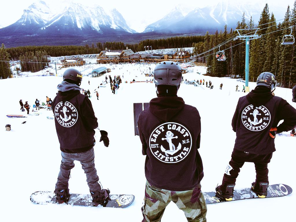 EASTCOASTLIFEST's tweet photo. @SkiLouise today for the @Volcom peanut butter rail jam! #alberta @RobRoethler @les_ells @JNewc91 #eastcoastlifestyle http://t.co/f5Q6PCuFbW