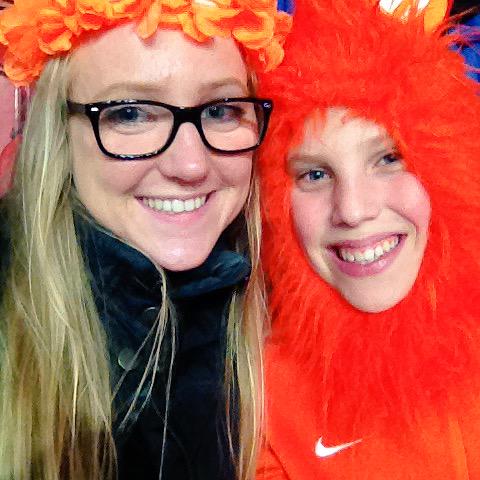 nienkedb_'s tweet photo. 🔶✌️⚽️ #OnsOranje http://t.co/sVKJWiCiuA