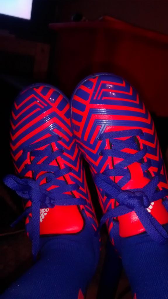 iestynswag's tweet photo. Just got some new football boots #hype http://t.co/pDXbXVqkyz
