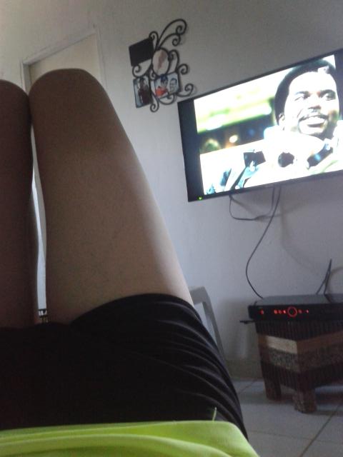 lee_hellboy's tweet image. Depois de uma prainha com marido, agora assistir #sky com #guerradosdragoes na #sonyhd