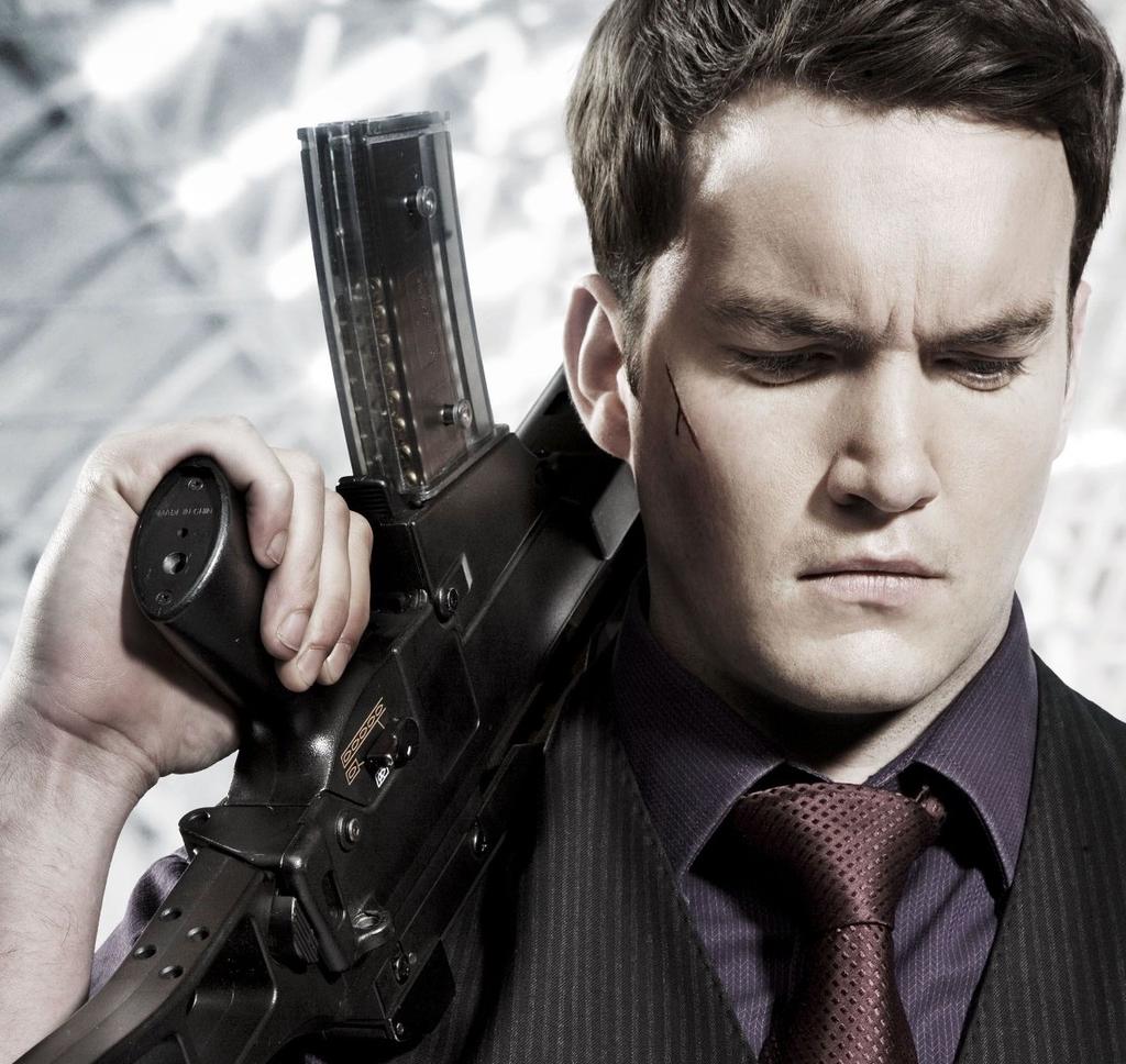 Happy Birthday to Gareth David-Lloyd , who played Ianto Jones in Torchwood! 