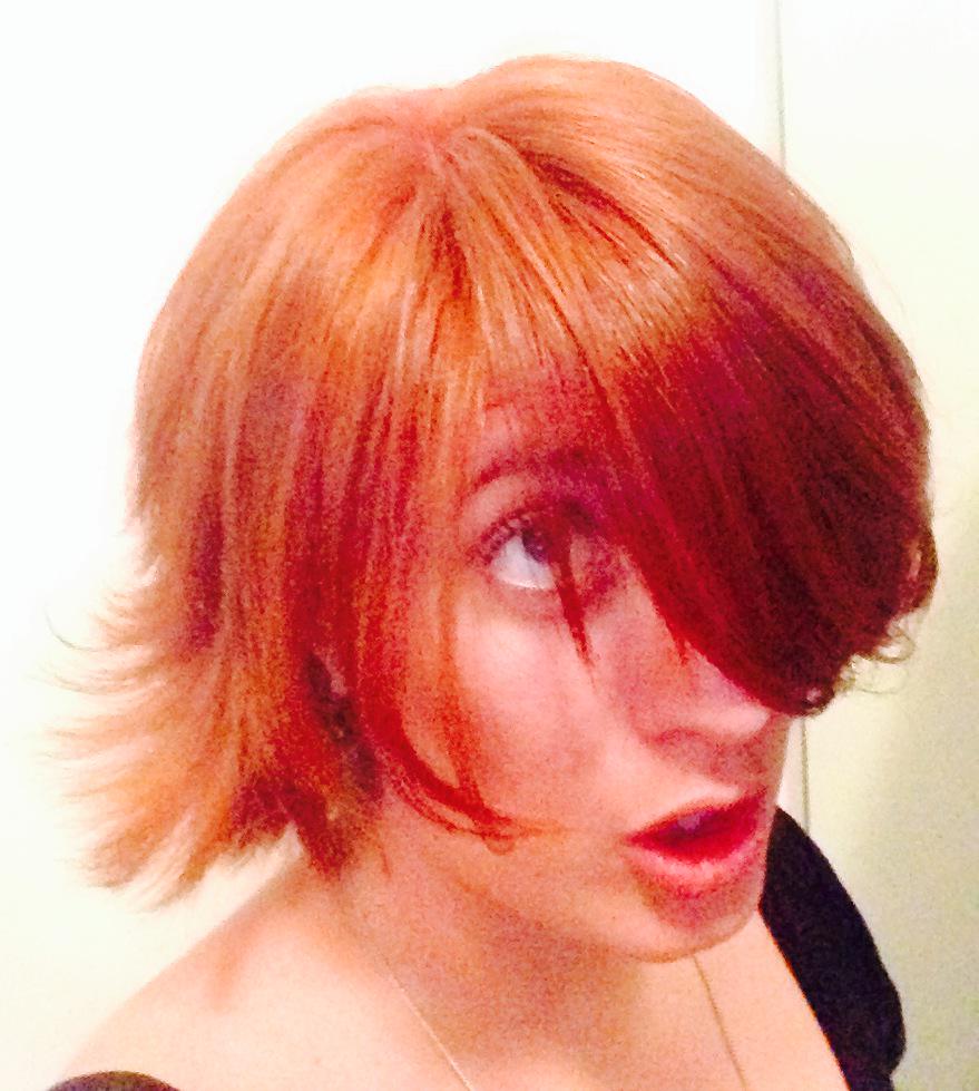 Elutari's tweet photo. Guess who's back. #red #rouge #WeekendRock #cutthemall http://t.co/ObM1hE4FW4