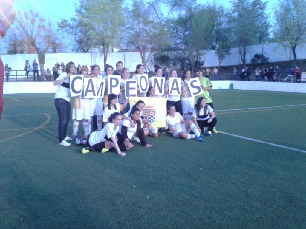 AtlGuadalquivir's tweet photo. CAMPEONASSSSS DE LIGAAA 2014/2015 🏆🏆🏆🏆🏆🏆 http://t.co/b4HIBcVaKr