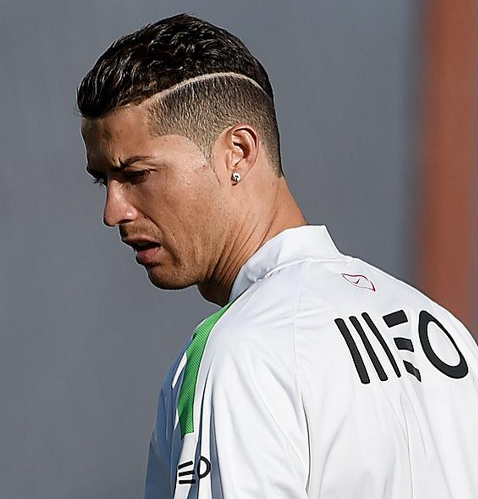 Cristiano Ronaldo's haircuts over the years with names and photos of his  hairstyles