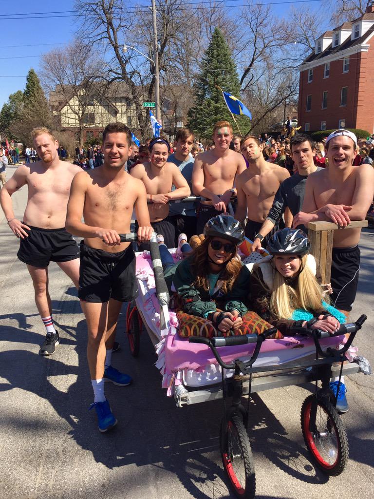 BobsBrigade2015's tweet photo. Dad bods in full swing today http://t.co/XPsWudQKdk