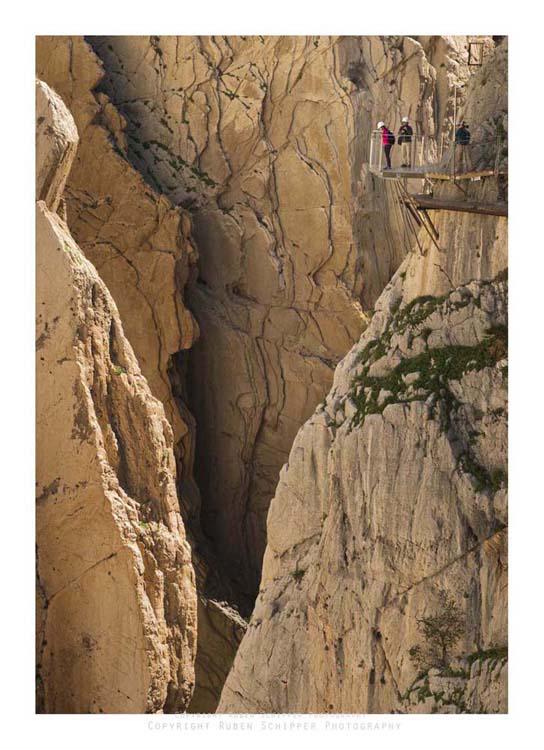 Vandaag is de El Caminito del Rey, Het Koningspad, heropend. Dit  wandelpad door de El Chorro-kloof in Spanje.