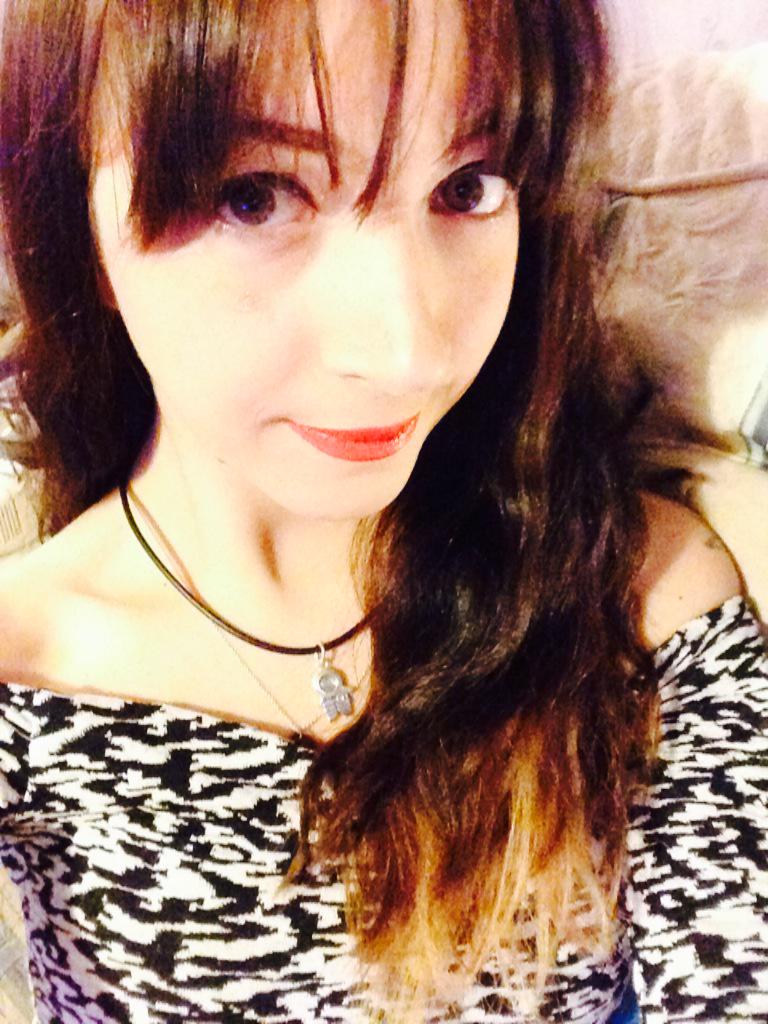 Mimi_Charm's tweet image. Off out!