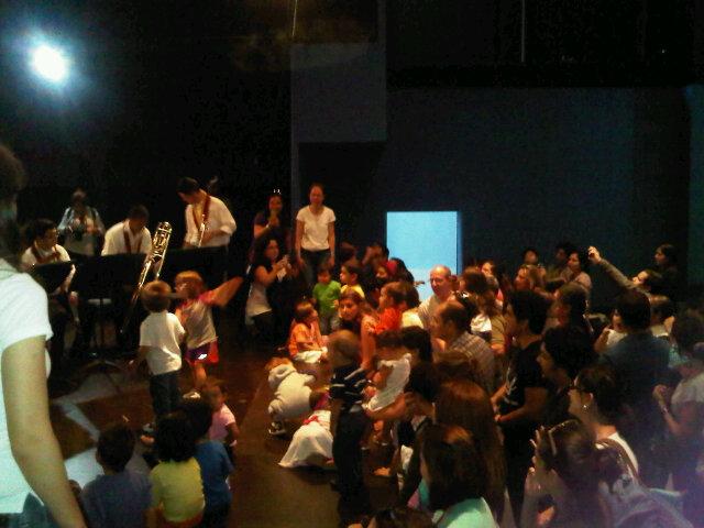 #ProgramaNIS Concierto Didáctico <a href="/NclSanantonio/">Nucleo San Antonio</a> <a href="/MayorcaAJ/">Antonio Mayorca</a> <a href="/naranjoguajeo/">Alfredo Naranjo C.</a> <a href="/LatcaribenaSAA/">Orq Latinocaribeña</a> <a href="/MendezLeo06/">Leonardo Méndez</a> #Disfrute