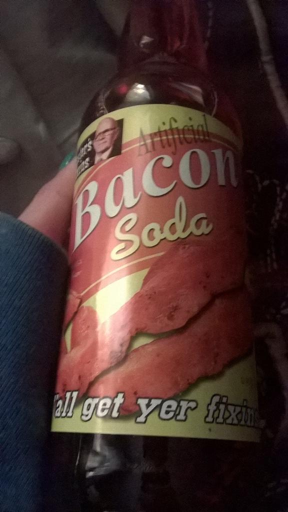 O2lslayyyys's tweet image. I got bacon soda I got bacon soda