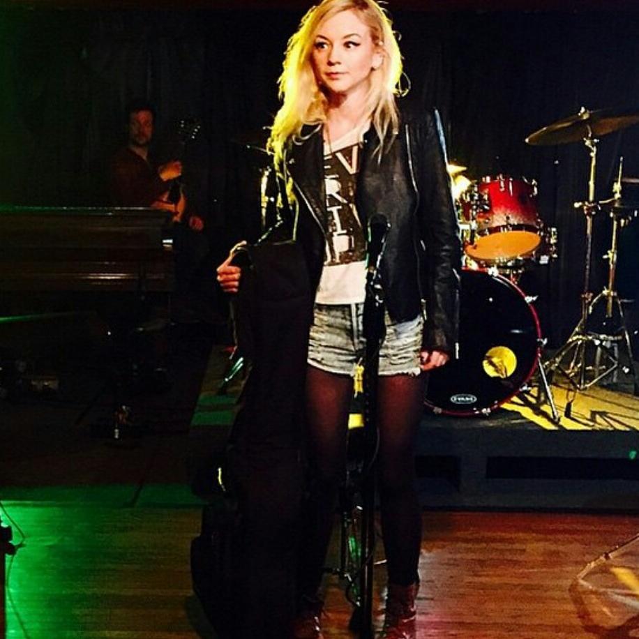 EmilyKinneyRP's tweet photo. This is war bitches. http://t.co/rqV5BLWOQS