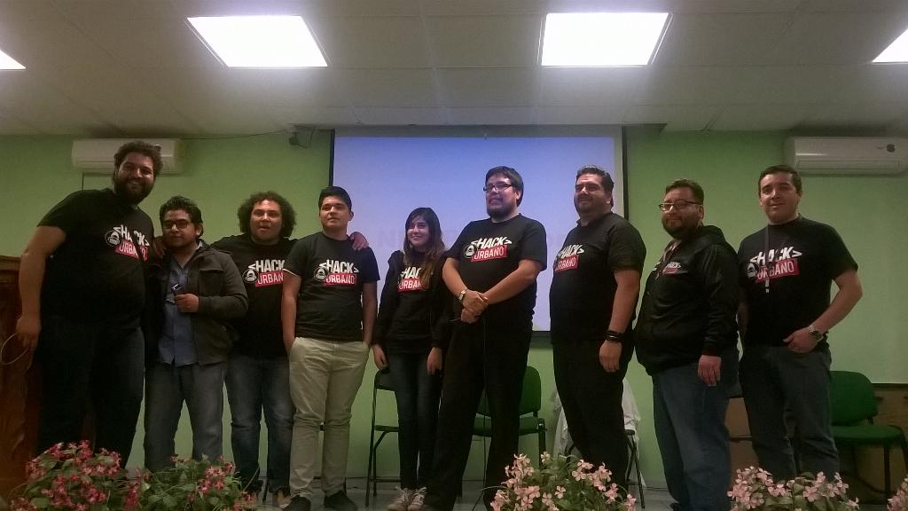 javier_jael's tweet photo. Buena la conferencia #HackUrbano http://t.co/qjxQFxHWRN