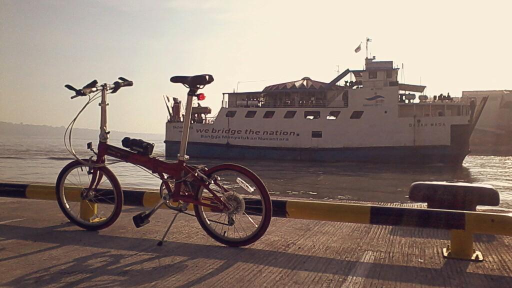 We bridge the nation! #TheHarbor #DahonExplorers @DahonBikes @dahonid