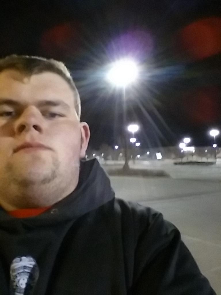 Biogaming2015's tweet photo. #Selfieincleanlot @TGT_Tyler @EricRasikas @DrewtTGT @drockd19 @josh_hoadley @annelise_storm @reshopninja http://t.co/1kLi8odE1K