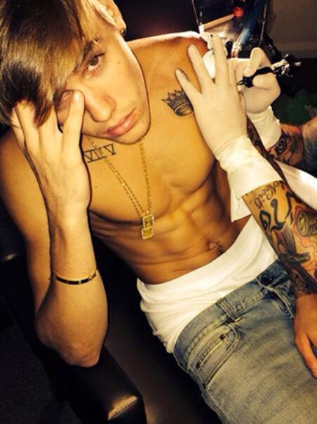Helper_dms's tweet photo. RT for a solo chat with Justin Bieber 
#kcaonedirection #Vote1DUK #KCA http://t.co/mcDDKLZvtW