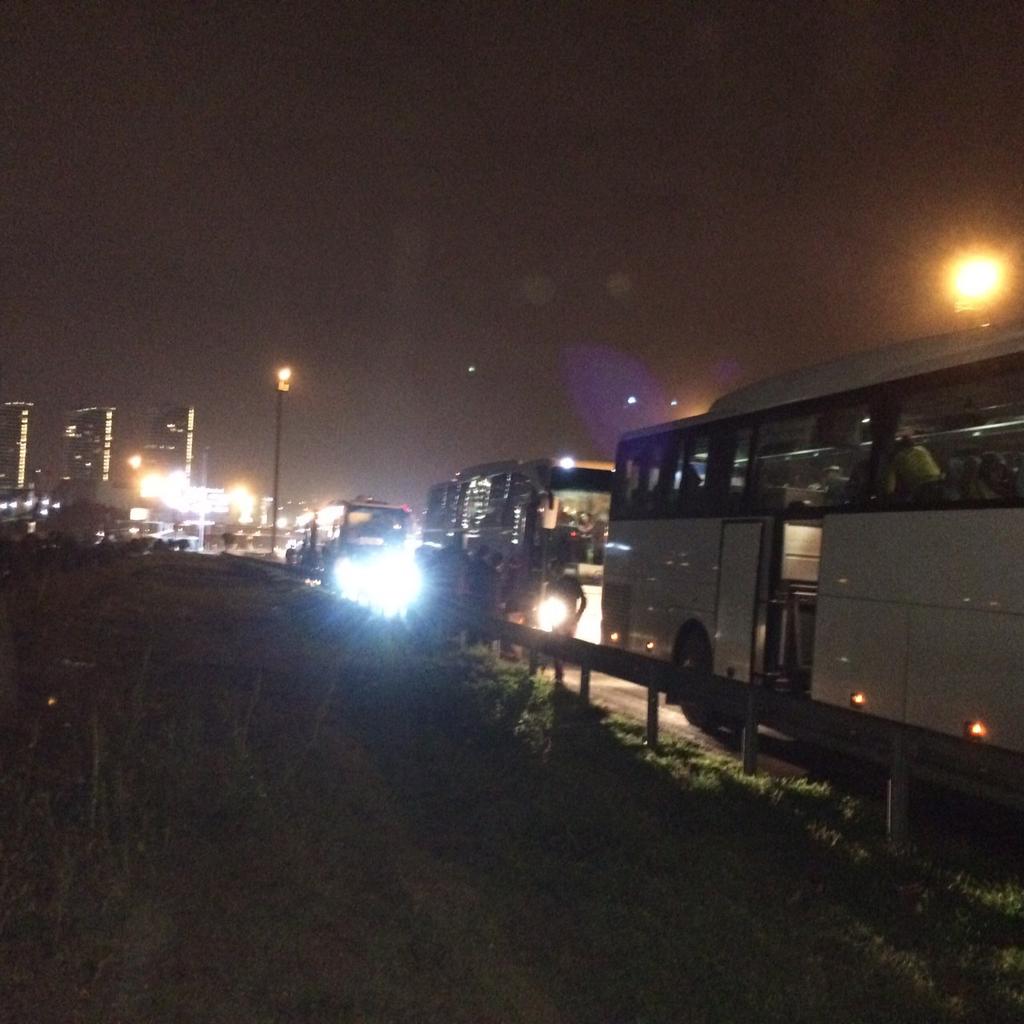 GhdGenelMerkez's tweet photo. Genel Merkez Başkanlığı Olarak Düzenlemiş Olduğumuz Çanakkale Gezimiz İçin Yola Çıkmış Bulunmaktayız. @byrofo http://t.co/RM9l1qgf1k
