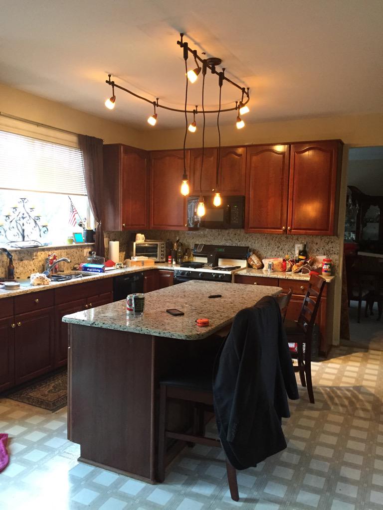 Miss Ward tweet media