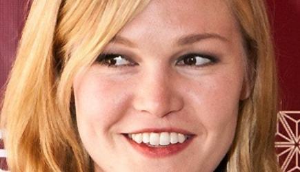 Wishing Julia Stiles ( a Happy 34th Birthday! 