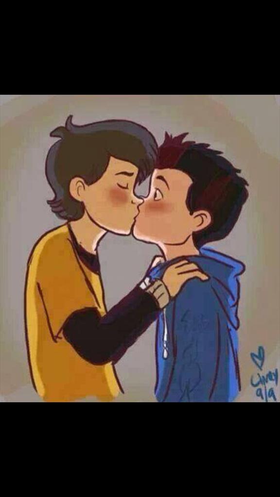 SuperGuyD's tweet photo. Besos prohibidos, los más sentidos http://t.co/bSfhBN0Z9e