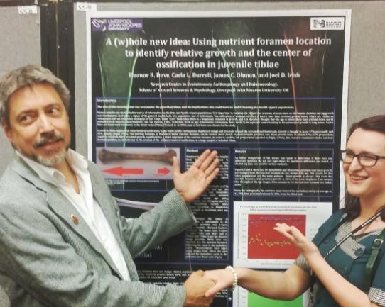 Ele_Dove's tweet photo. Last photo with the poster and the supervisior :) #AAPA2015 #posterpose http://t.co/6VegD0sSXK