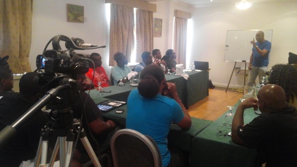 boomsvg1069's tweet photo. @boomsvg1069 team training session today. #KaBOOM http://t.co/Hi6BeK7T0c
