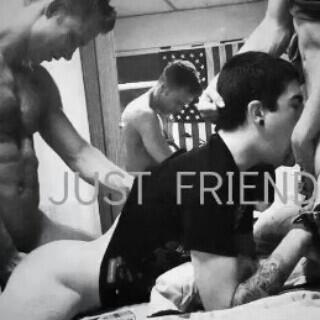 SuperGuyD's tweet photo. #justfriends http://t.co/vkuHoAdQLQ