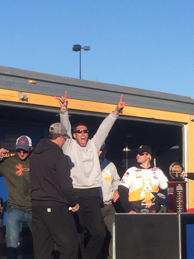 ElizabethNeary's tweet photo. @ANearyFishing and Frazier are @Carhartt @BASS_nation Est Reg College Champs @@WCU @MeFagan http://t.co/0ajJArhlAS
