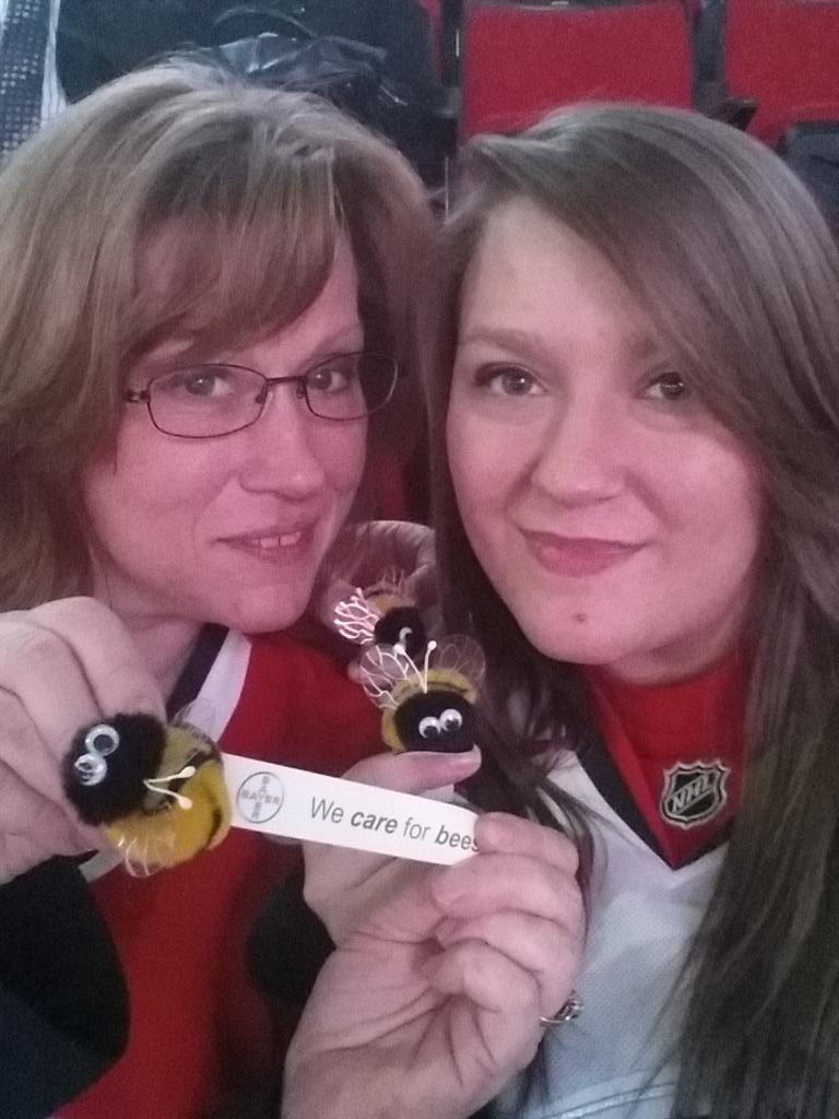 @NHLCanes #freezeframe #beephotobomb #helpsavethebees #carolinahurricanes #motherdaughter