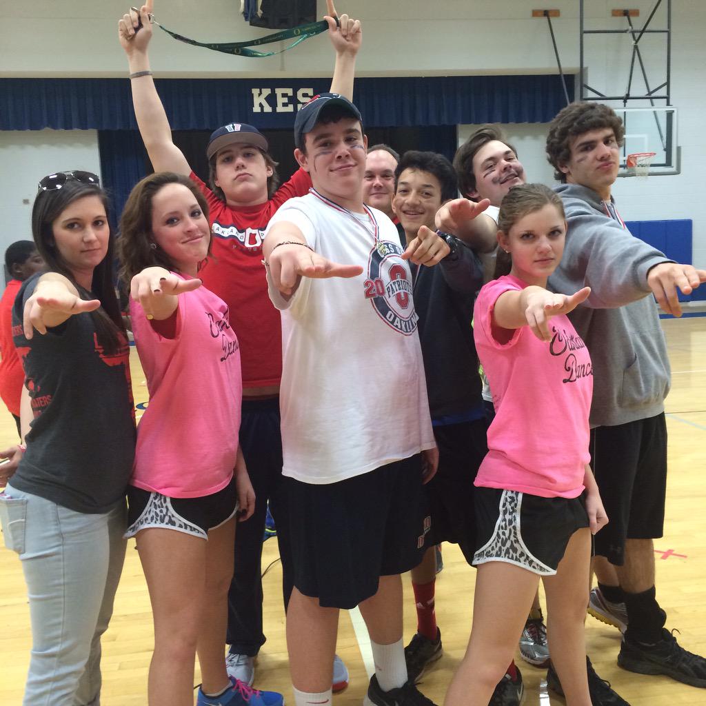 emily_heim's tweet photo. Fun day of dodgeball with a few of my favorites. #hvcy http://t.co/lwqrpiLVgt