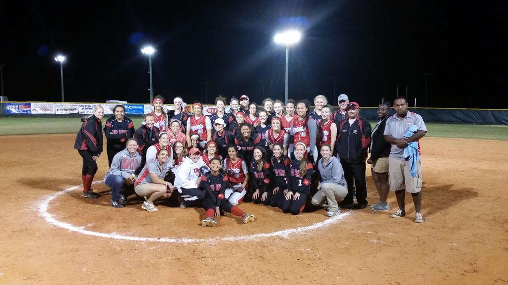 VBHS_Softball's tweet image. What a great time! Looking forward to a possible 2016 trip! #keywest #vbhssoftball #veropride