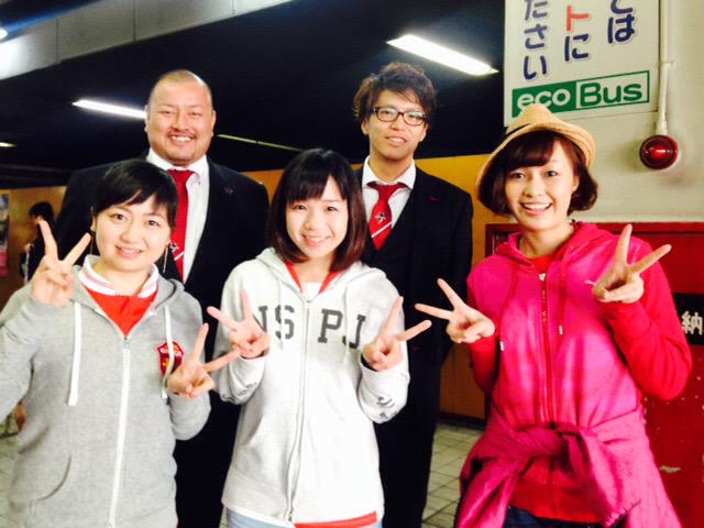 西鉄旅行sports ロアッソ熊本 ｄｊコバ 矢野大輔と行く ロアッソ熊本参戦バスツアーは ｄｊコバ氏 矢野氏 スタジアム ｄｊアシスタント３名と一緒に元気に出発しました Roasso Http T Co Qouyrfgcve