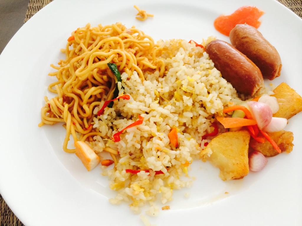 anindthrc's tweet photo. selamat pagi Surabaya ! jangan lupa sarapan ya😊 http://t.co/VjrNxCcR1g