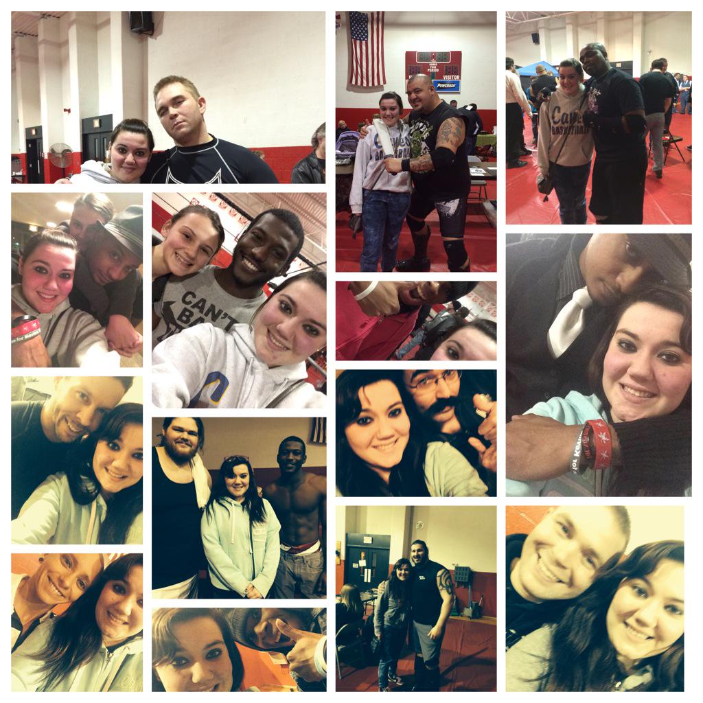 mrs25159's tweet photo. Me and some of the #RAPW wrestlers 😍😍😍😍❤️❤️❤️❤️❤️@RAPWWrestling @871e97491b3b466 @jay_flip1 @AngelDust06 #wrestling http://t.co/eAOFLkQ3SM