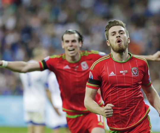 revin_pratama's tweet photo. RT @ID_ARSENAL: [Kualifikasi Euro] Israel 0-3 Wales. @aaronramsey bermain 85 menit dan berhasil mencetak 1 gol. http://t.co/ma7ujy7BbO
