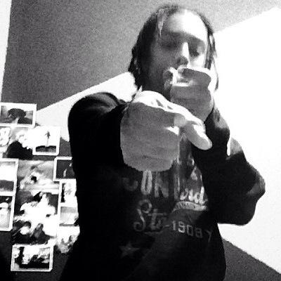 trapdaily1's tweet photo. Happy birthday my brother 13 now 18 my mates knw lol. Miss dis yute 3 you ❤️😔🎊😔🎉🎁🎈 http://t.co/B7GqRf0Xev