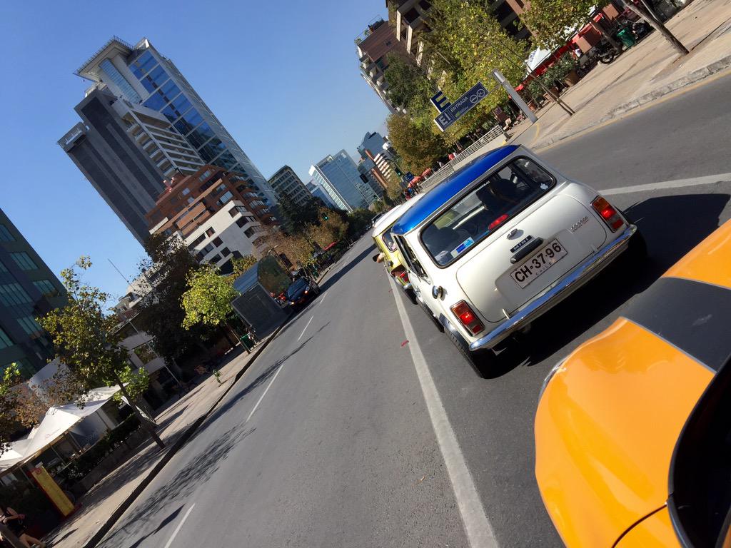 Lhuis's tweet photo. Entretenida ruta hoy con los amigos de @mini @CooperClubChile @clubminimania #MiniFanDay #Chile 😉👍 http://t.co/Itqtywr1KX