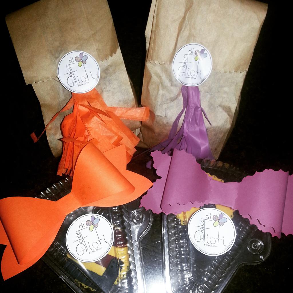 Gracias a VarieLares hoy en Latina de Noche estos ricos y deliciosos dulces para uds