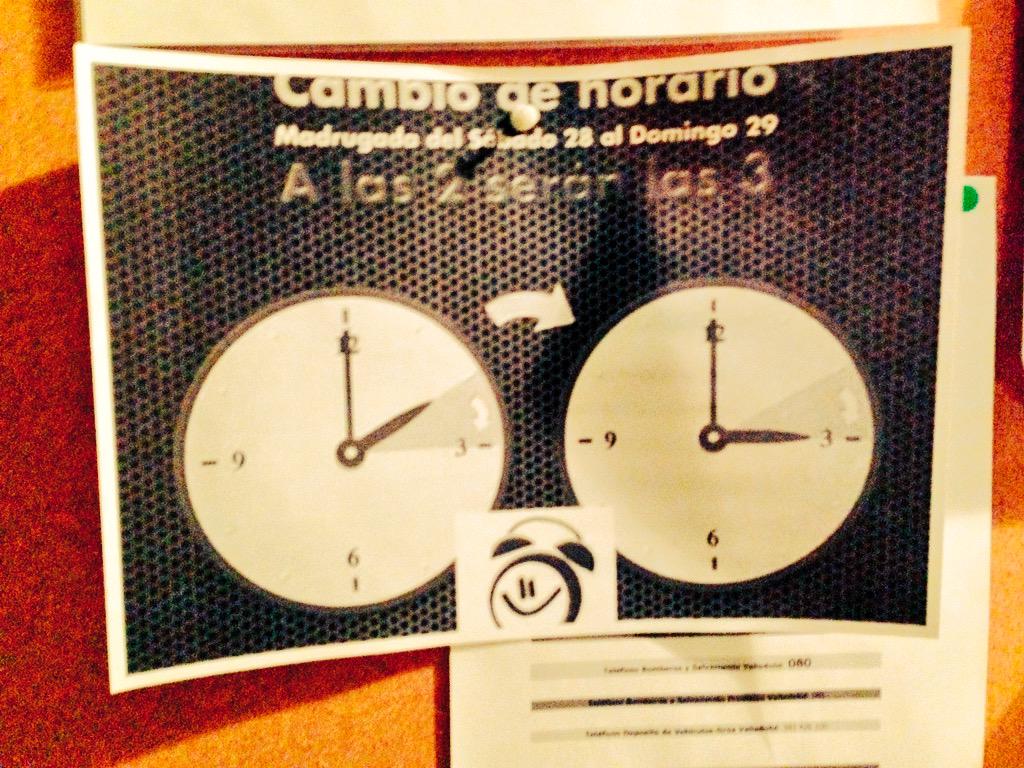 mvcoco's tweet photo. La verdad es que no se puede tener mejores encargados 👼💛⏰🍔🍟🍴 #fostershollywood http://t.co/aFjB5oHpZD