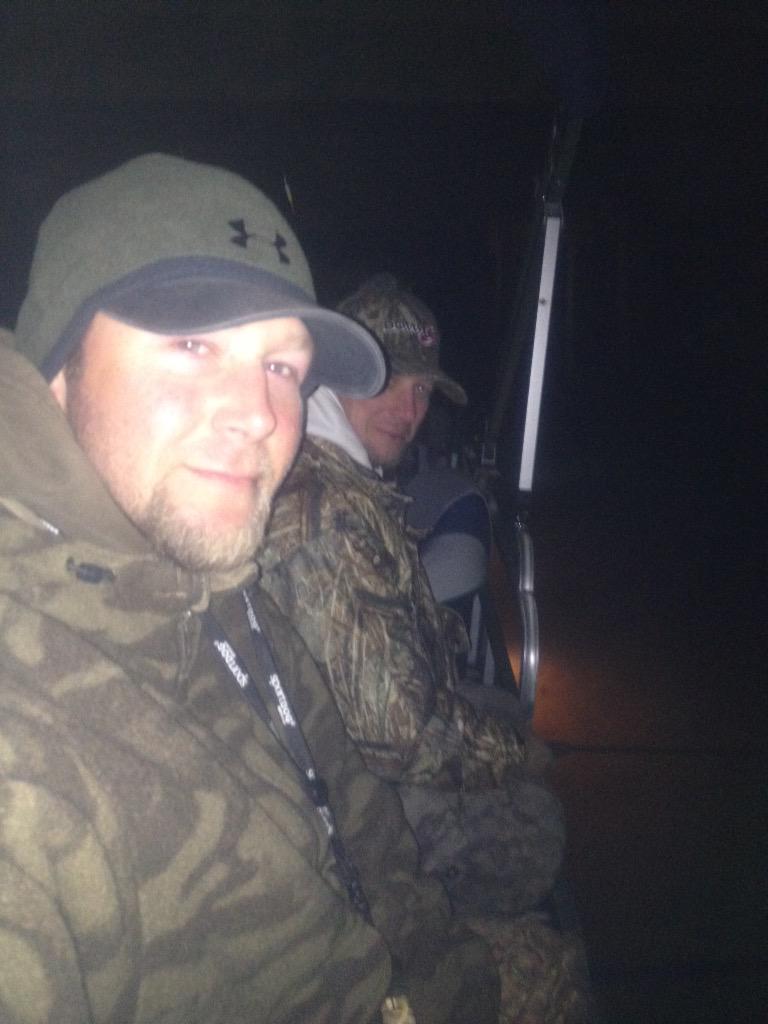 BubbaT2120's tweet photo. Doing a little crappie fishing. This wind is killer! http://t.co/Rmf2HvTPTJ
