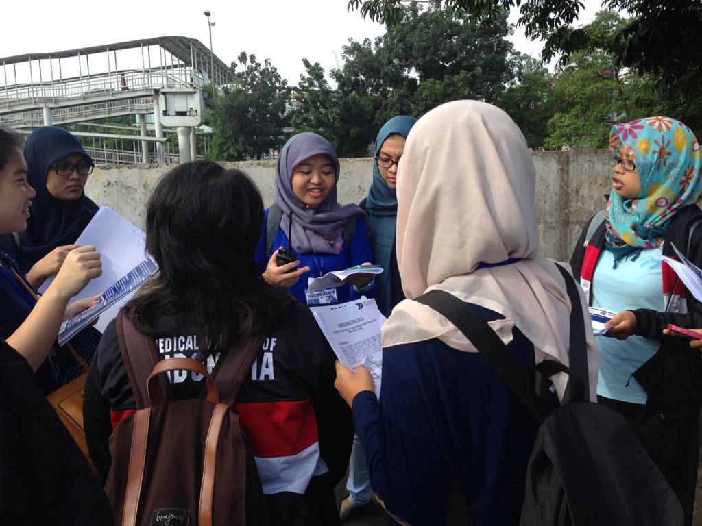 LIVE REPORT: Sekarang lagi ada ComDev di daerah Menteng <a href="/trex15jkt/">TREX 2015 Jakarta</a>