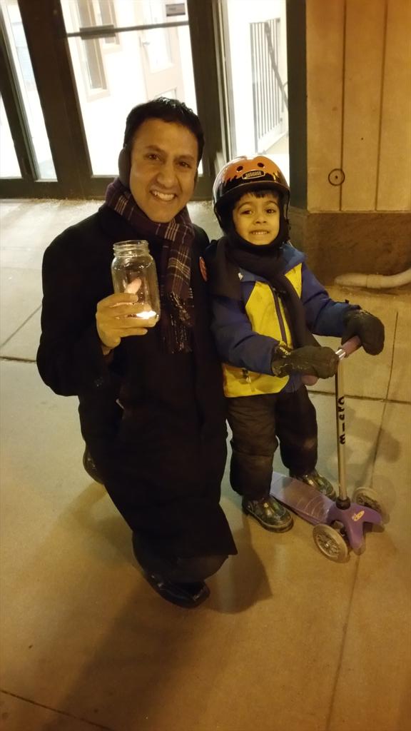 viraniarif's tweet photo. Candle in hand w little zakir tonite for #EarthHour walk on #roncy.Thx to #roncyworks & @RoncesVillage 4 organizing! http://t.co/eVYFjedDaW