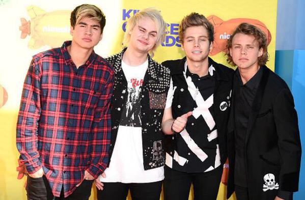 mukexhirwin's tweet photo. WHAT I LIKE ABOUT THEM?
EVERYTHING!
THAT'S WHAT I LIKE ABOUT YOU.

♥

#5SOSYouAreOurWinners
@5SOS http://t.co/YLnJHJqh2m