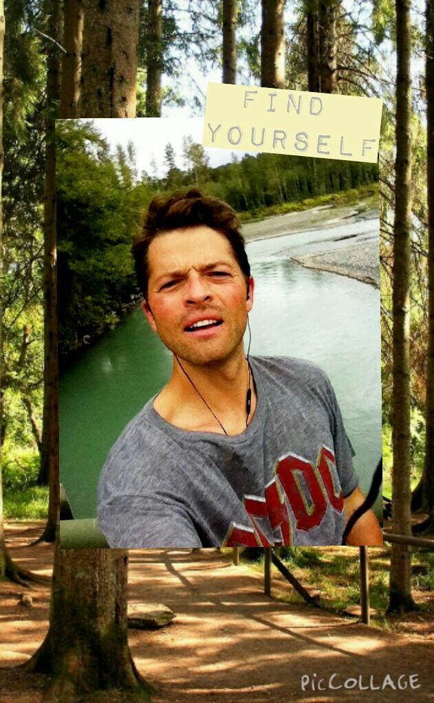 lockescreen's tweet image. Misha Collins lockscreens please rt or fave if you saved.