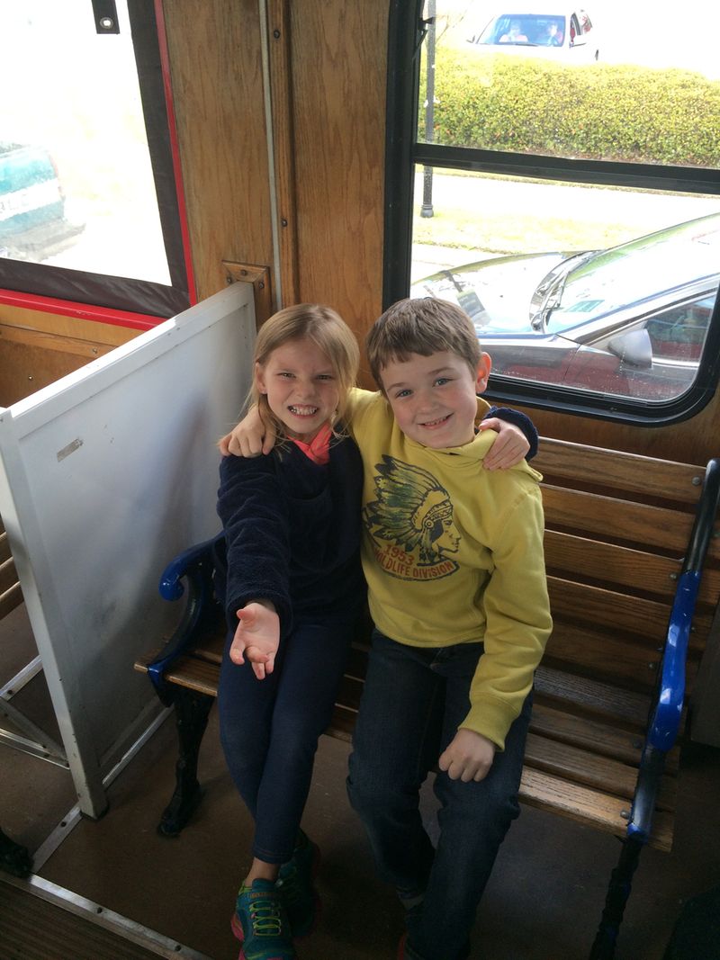 LowcountryLoop's tweet image. friends enjoying @lowcountrylooptrolley @YMCAFlowertown